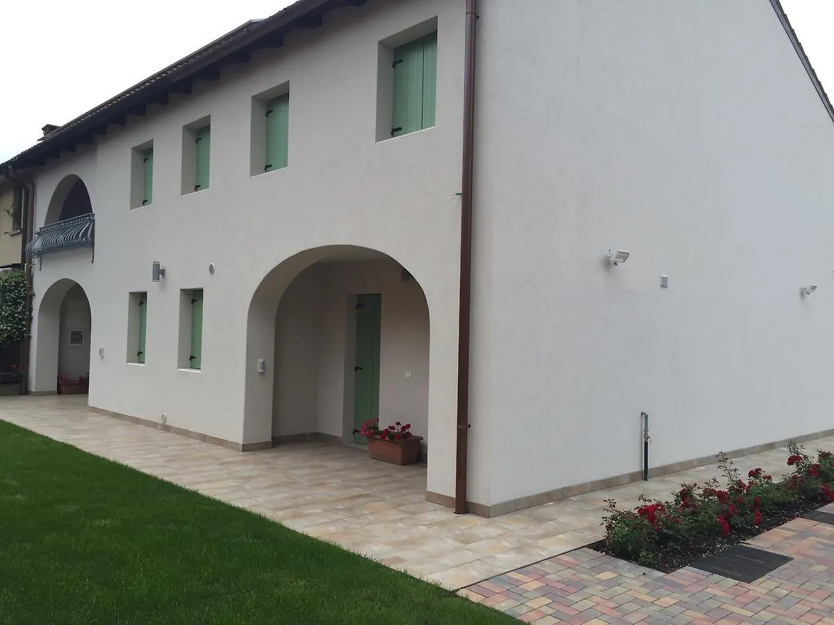*** לינה וארוחת בוקר מוגליאנו ונטו B&B Le Olme איטליה